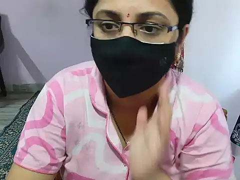 Snapshot of jannu6482 chatting on February 1, 7:07 am jannu6482 online show from February 1, 7:07 am