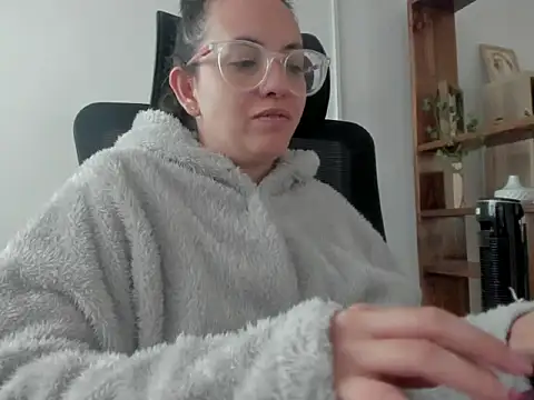 dalila macherano1 online show from October 12, 7:13 pm