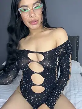 Melissa coch online show from April 17, 4:21 pm