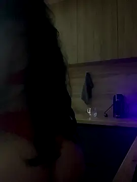 itsyourgirltee online show from December 2, 7:53 pm