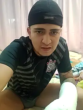 Snapshot of Picademel2525 chatting on September 28, 6:24 pm Picademel2525 online show from September 28, 6:24 pm