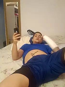 Snapshot of Picademel2525 chatting on November 16, 5:07 pm Picademel2525 online show from November 16, 5:07 pm