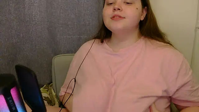 brattyprincessemma online show from November 11, 6:35 am