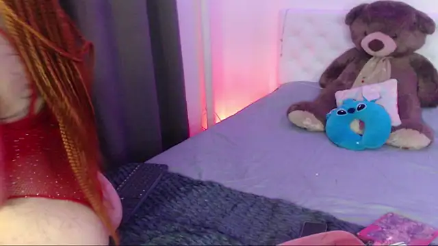 kylie444  online show from December 15, 8:35 pm