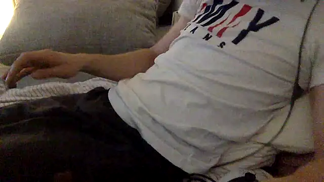 Breezydicksn online show from November 4, 5:56 pm