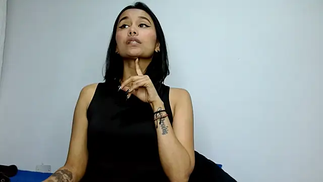 Gia Lee online show from October 6, 2:42 am