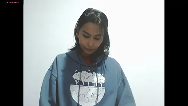 Snapshot of Gia_Lee chatting on January 7, 2:36 am Gia Lee online show from January 7, 2:36 am