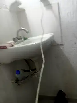 Snapshot of sanf8z chatting on October 5, 6:23 am sanf8z online show from October 5, 6:23 am