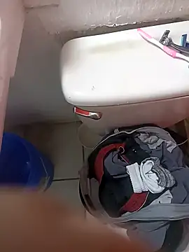 Snapshot of sanf8z chatting on October 17, 6:27 am sanf8z online show from October 17, 6:27 am