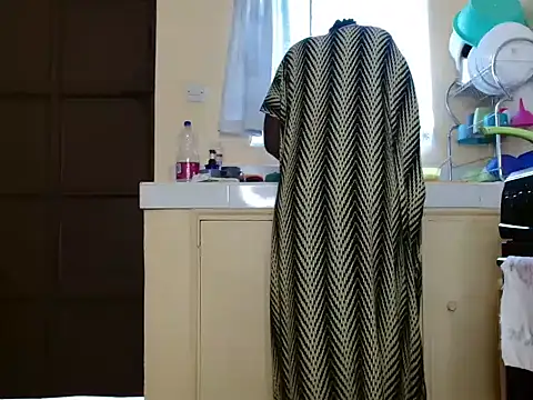 Snapshot of Alexxa_ebony chatting on February 9, 8:51 am Alexxa ebony online show from February 9, 8:51 am