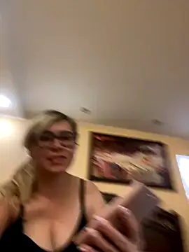 Crystal00Girl online show from October 7, 7:00 pm