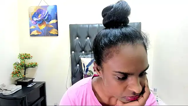 Snapshot of Toxicfantasy4u chatting on November 9, 4:55 am Toxicfantasy4u online show from November 9, 4:55 am