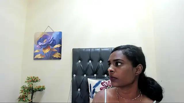 Snapshot of Toxicfantasy4u chatting on November 16, 5:02 am Toxicfantasy4u online show from November 16, 5:02 am