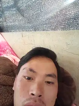 LongPhan003 online show from October 13, 3:39 am