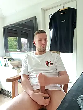 6incheswannacum online show from April 12, 1:27 pm