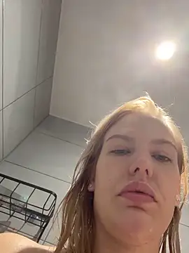 Chloemillerrxx online show from September 17, 3:24 pm