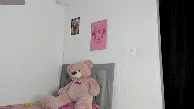 Snapshot of HaileyDuke chatting on July 16, 1:00 am HaileyDuke online show from July 16, 1:00 am