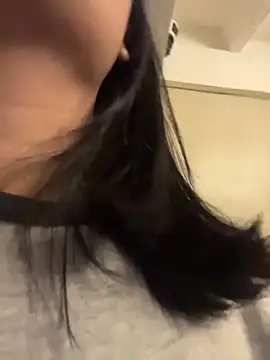 HannahMontgomery online show from January 19, 4:33 pm