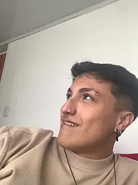 Snapshot of Milan_Bach chatting on March 21, 8:45 pm Milan Bach online show from March 21, 8:45 pm