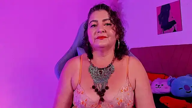 PalomaLombardi online show from February 9, 8:13 pm