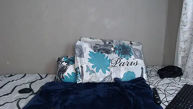 Lunalee online show from February 1, 9:08 am