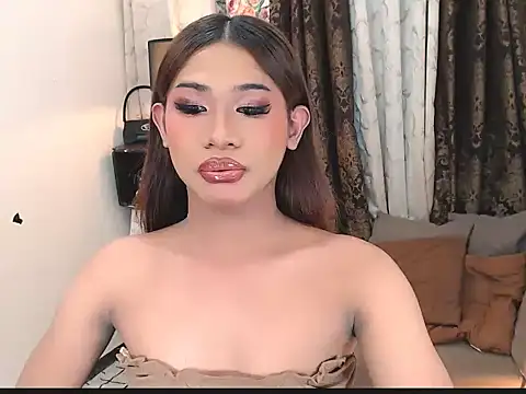 Snapshot of asianlatina69 chatting on November 6, 9:37 pm asianlatina69 online show from November 6, 9:37 pm