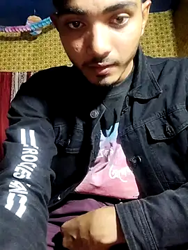 Snapshot of Hot-_couple chatting on January 14, 5:07 pm Hot- couple online show from January 14, 5:07 pm