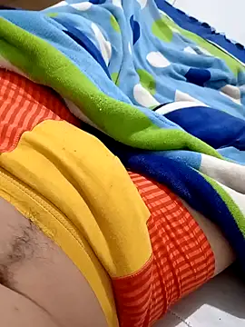 Snapshot of ElBufalo4l chatting on February 22, 10:25 am ElBufalo4l online show from February 22, 10:25 am