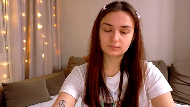 Lelia Vibe online show from December 4, 12:09 am