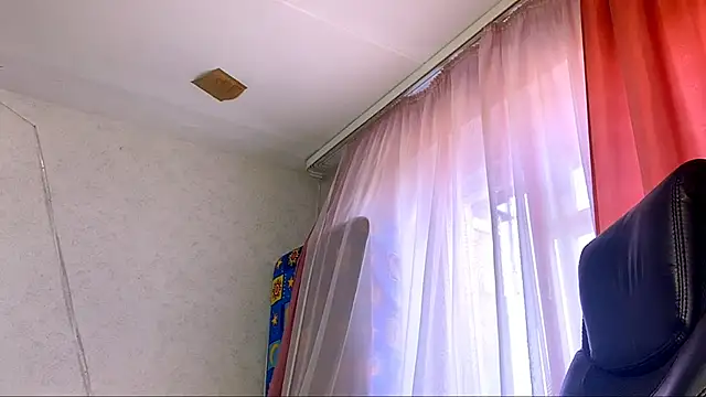 Snapshot of Smoke_mama chatting on September 16, 6:36 am Smoke mama online show from September 16, 6:36 am