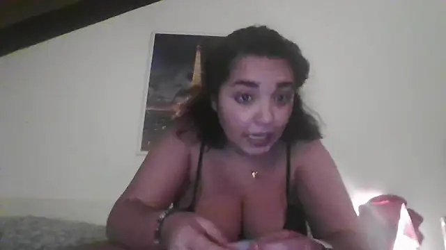 Snapshot of LadySophia03 chatting on November 28, 4:31 pm LadySophia03 online show from November 28, 4:31 pm