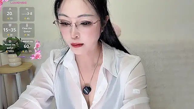Snapshot of Hua_Hua_0 chatting on September 20, 12:39 pm Hua Hua 0 online show from September 20, 12:39 pm