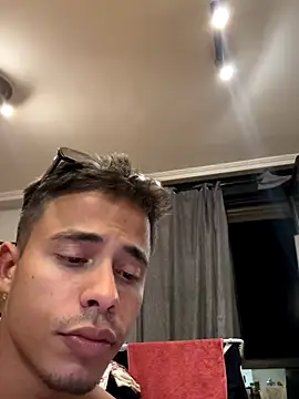 Snapshot of playboy_Alex chatting on October 15, 9:59 pm playboy Alex online show from October 15, 9:59 pm