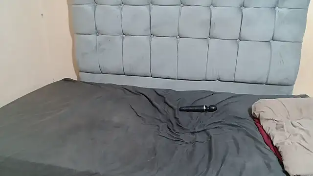 curveAss222 online show from December 21, 3:57 am