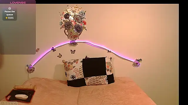 angelyxs online show from September 11, 9:04 pm