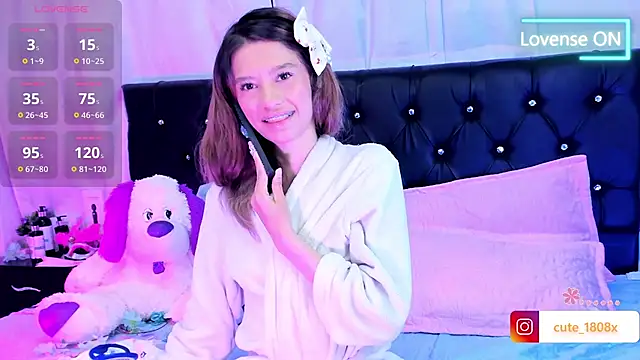 Snapshot of Sofiia_cute_ chatting on February 24, 1:03 am Sofiia cute online show from February 24, 1:03 am