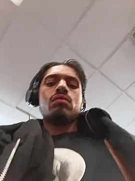 mrredcorn online show from October 11, 5:44 pm