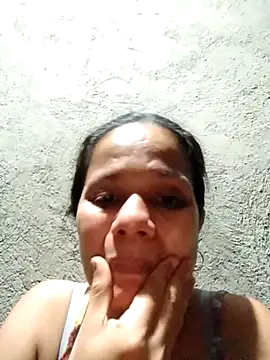 Snapshot of bomb_shiela chatting on October 21, 12:17 pm bomb shiela online show from October 21, 12:17 pm
