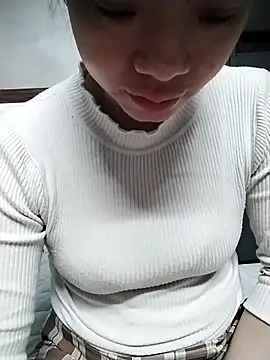 Mie rose online show from November 27, 2:35 am