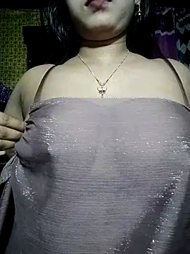 Snapshot of Hot-Hot chatting on January 8, 4:09 pm Hot-Hot online show from January 8, 4:09 pm