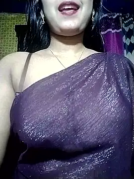 Snapshot of Hot-Hot chatting on January 9, 4:15 am Hot-Hot online show from January 9, 4:15 am