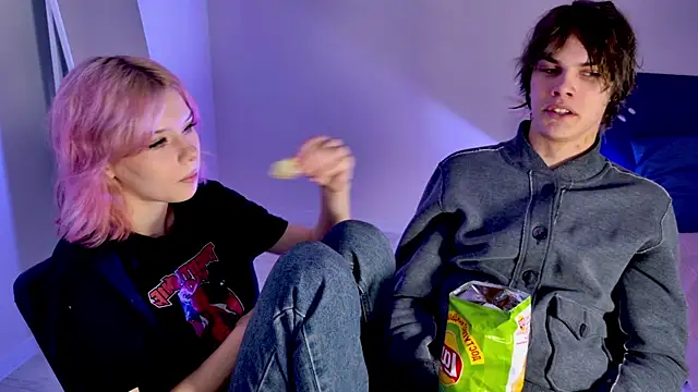 Bonnie And C1yde online show from November 11, 5:24 pm