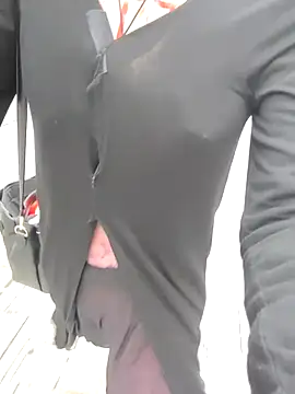 pink-mai online show from December 1, 11:10 pm