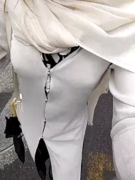 pink-mai online show from April 29, 12:37 am