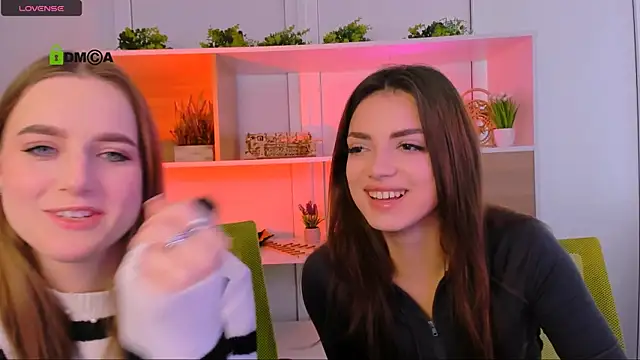 Snapshot of rose_style chatting on October 27, 9:35 am rose style online show from October 27, 9:35 am