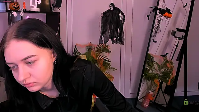 Snapshot of rose_style chatting on November 1, 9:33 am rose style online show from November 1, 9:33 am