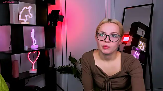 Snapshot of rose_style chatting on November 12, 6:03 am rose style online show from November 12, 6:03 am