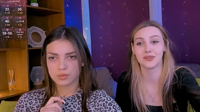 Snapshot of rose_style chatting on December 14, 6:19 am rose style online show from December 14, 6:19 am