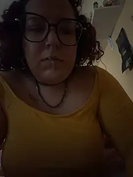 Snapshot of chiaretta_loveit chatting on December 1, 1:49 pm chiaretta loveit online show from December 1, 1:49 pm