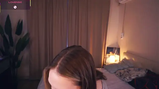 Snapshot of NguyetHankey chatting on December 23, 6:22 am NguyetHankey online show from December 23, 6:22 am